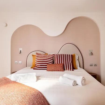 4p 1br - Monthly - Step From Place Vendome Daire *