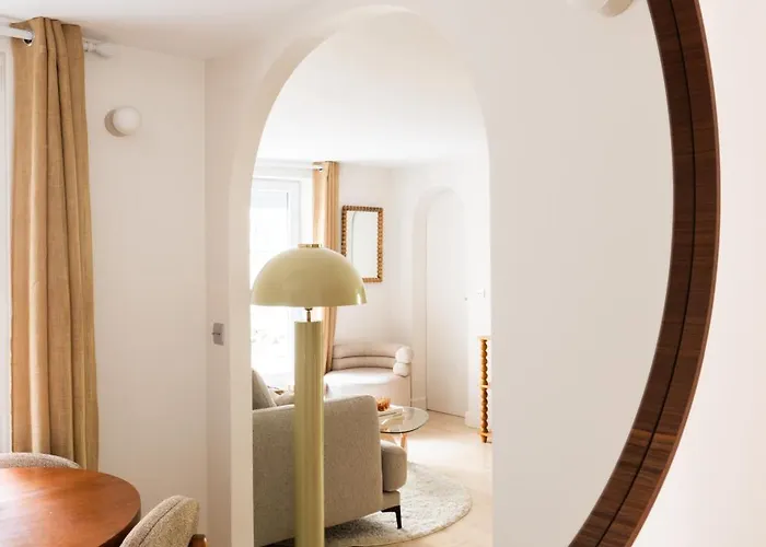 דירה 4p 1br - Monthly - Step From Place Vendome פריז